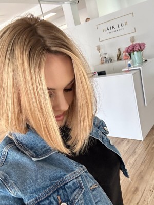 Rita BOB 28 cm 20x20  Topper do zagęszczenia clip in baleyage ciepły blond