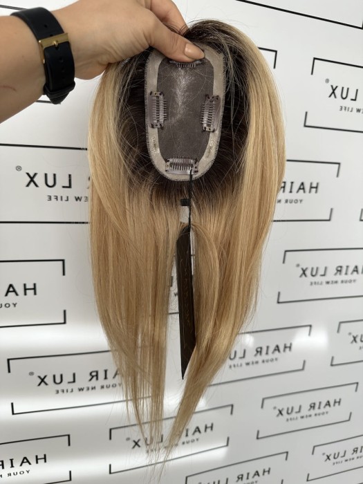 rita-1b-mini-topper-35cm-dopinana-grzywka-blond-balayage-baza-mono.jpg