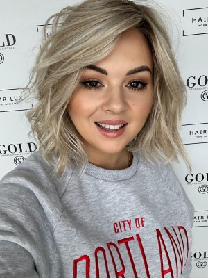 Peruka syntetyczna Caliente falowane włosy Tress leches blonde 30 cm    