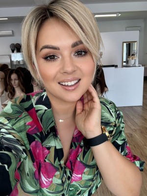 Sylwia 20-25 mono topper 13x16 cm włosy naturalne kolor beżowy blond z odrostem