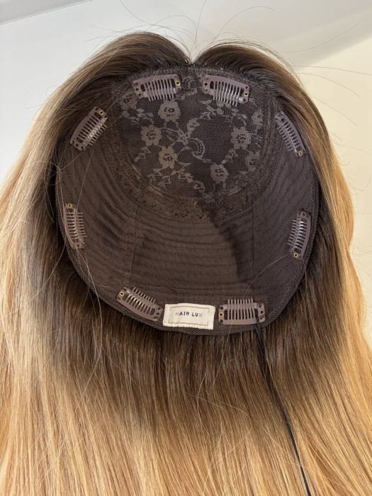Topper damski HairLux Rita II – detale bazy i systemu mocowania clip in.