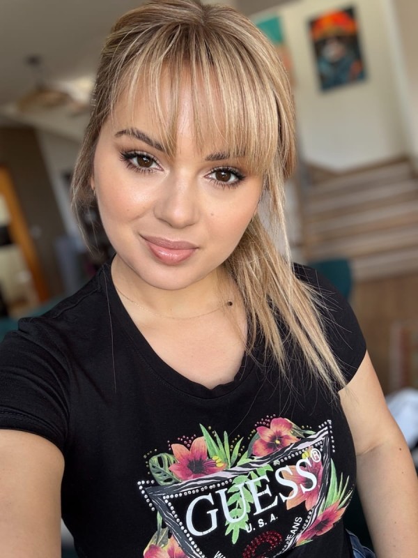 rita-mini-topper-45cm-z-grzywka-blond-balayage-efekt-naturalny.jpg