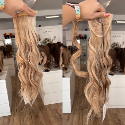 Sandra Kucyk z włosów syntetycznych falowany termoodporny 50-55 cm 120 g balayage blond | HairLux