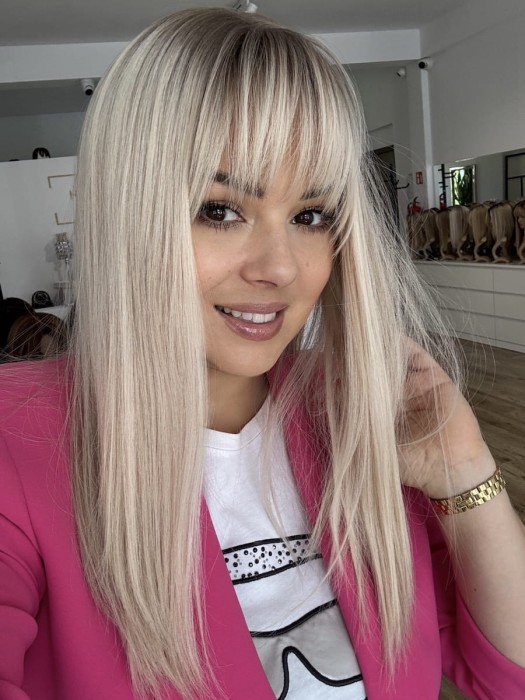 Topper Angela 45cm - topper na bazie 20x20, mocowany na 8 spinek, prezentacja na modelce.