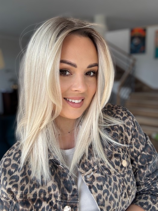 Topper Angela 40 cm – włosy naturalne brazylijskie, możliwość prostowania i kręcenia.