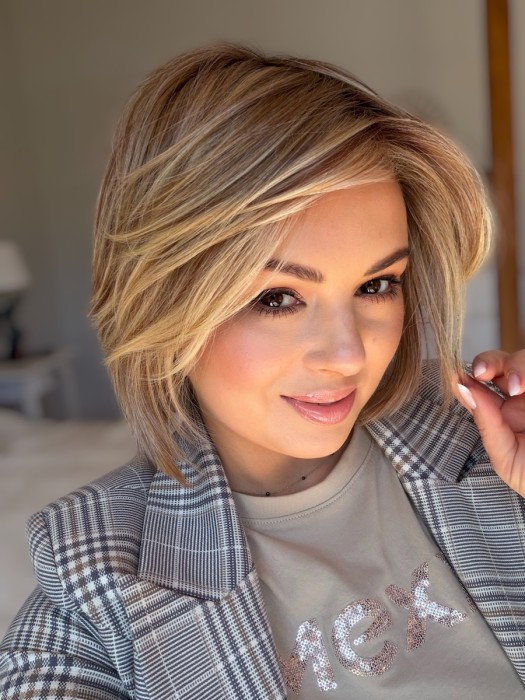 peruka-syntetyczna-sheer-joy-tressallure-lace-front-naturalna-linia-wlosow-grzywka-blond-14-26-r10