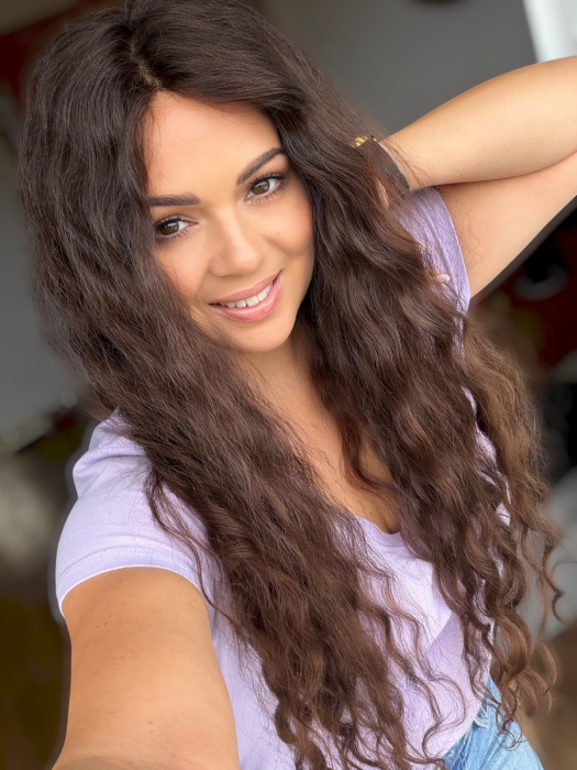 Anita-08260087.PNG