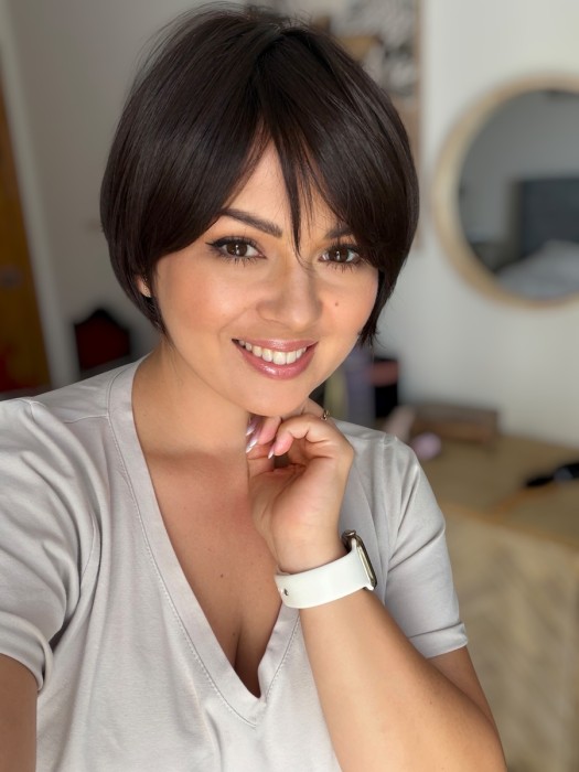 rebeca-wig1.JPG