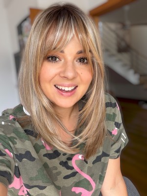 Topper damski Lexi 35 cm z lace front z grzywką, balayage blond z odrostem – włosy syntetyczne termoodporne | HairLux
